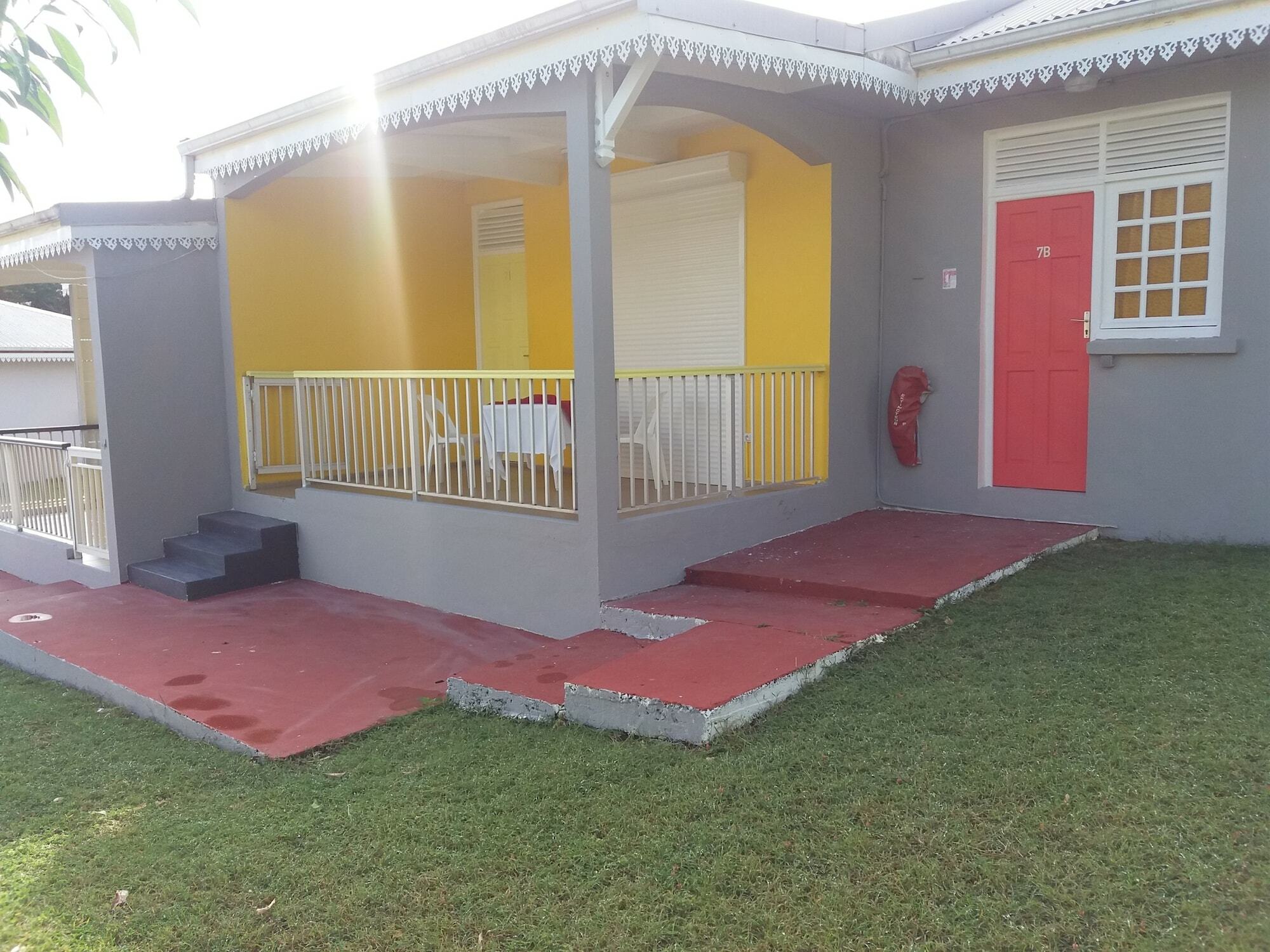 Le Gligli Bed & Breakfast Le Gosier  Exterior photo